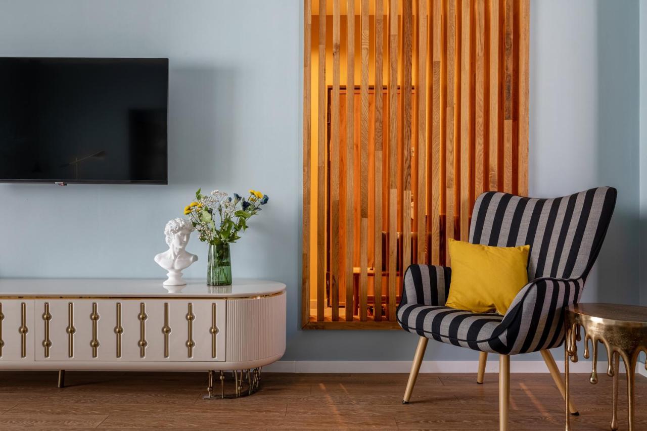 Holt - Dolce In Napoli Apartment บูคาเรสต์ ภายนอก รูปภาพ