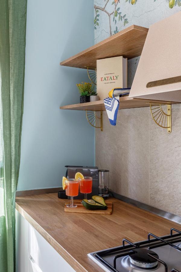 Holt - Dolce In Napoli Apartment บูคาเรสต์ ภายนอก รูปภาพ